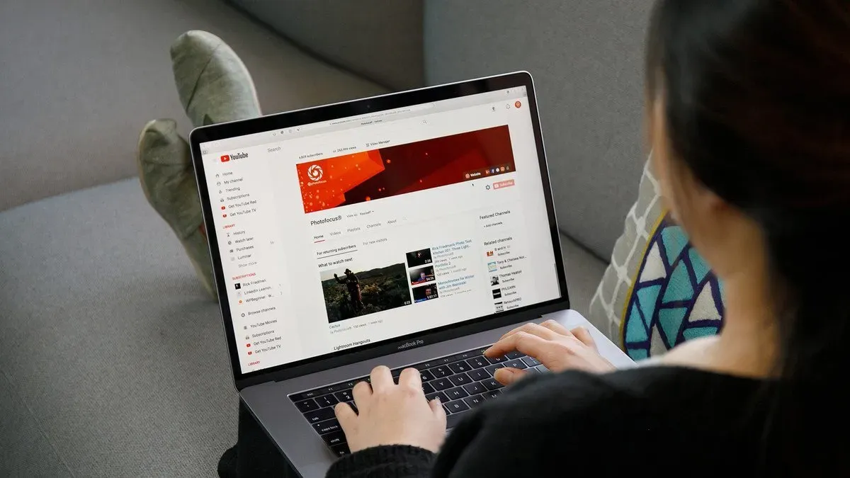 Creating and Managing a YouTube Channel (2018)